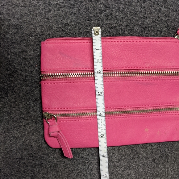 Bright pink wristlet - Picture 8 of 8